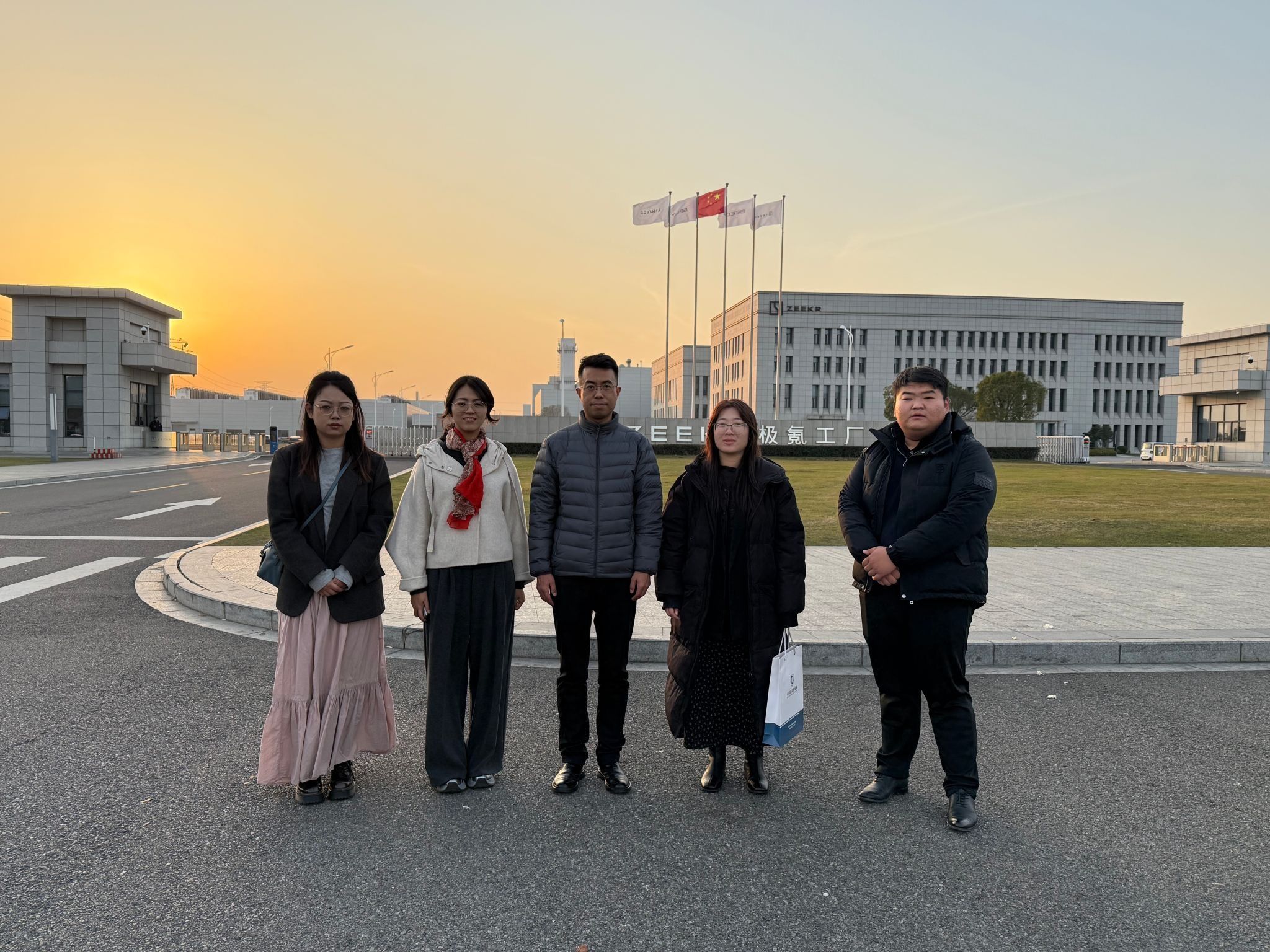 beat365正版唯一官网赴浙江“拓企访友”：开辟就业新渠道，凝聚校友促发展