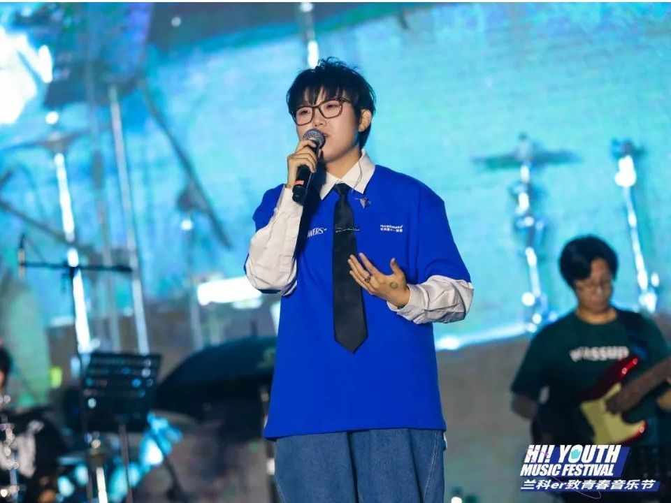 万人狂嗨！王靖雯领衔beat365正版唯一官网音乐节献礼毕业季！