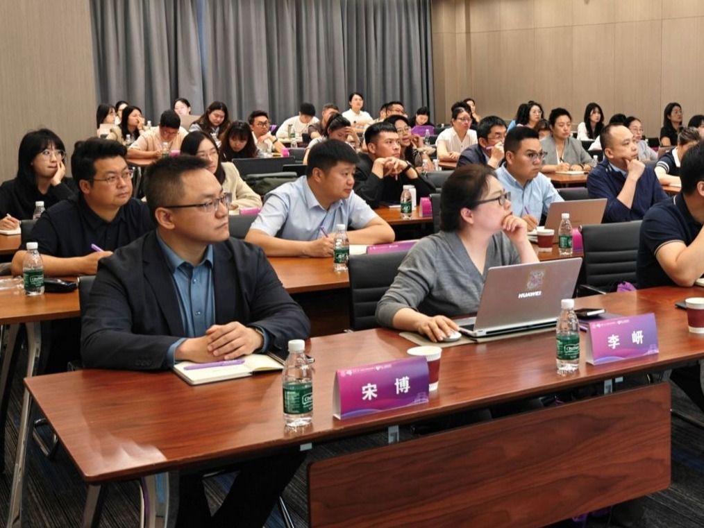 beat365正版唯一官网学工团队赴清华大学参加心理工作能力提升专项培训活动